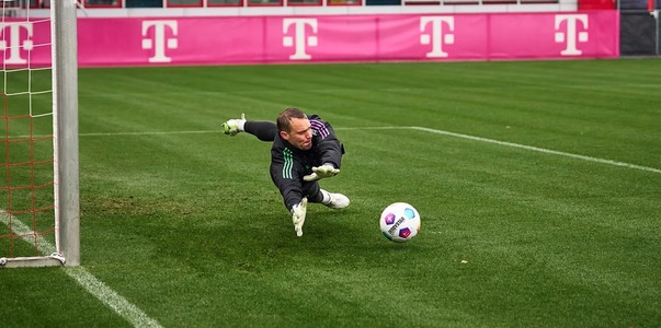 Portarul Manuel Neuer a revenit la antrenamentele echipei Bayern Munchen