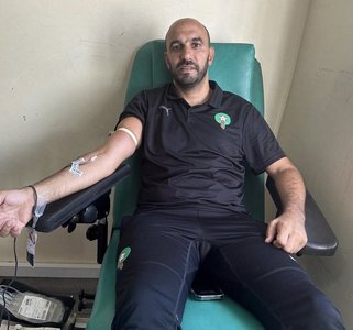 Jucătorii din echipa naţională de fotbal a Marocului au donat sânge pentru victimele cutremurului 