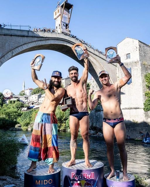 Sărituri în apă de la mare înălţime: Cătălin Preda, locul 2 la Red Bull Cliff Diving World Series, etapa de la Mostar