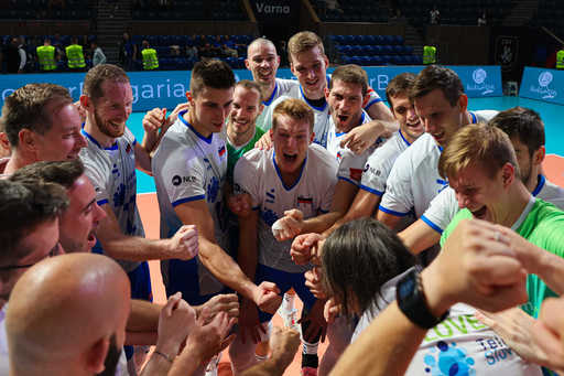 Volei masculin: Slovenia, condusă de Giani Creţu, medalie de bronz la CE în faţa campioanei olimpice Franţa