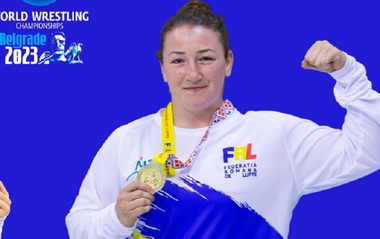 Lupte: Cătălina Axente, în finala mică pentru bronz la Campionatul Mondial