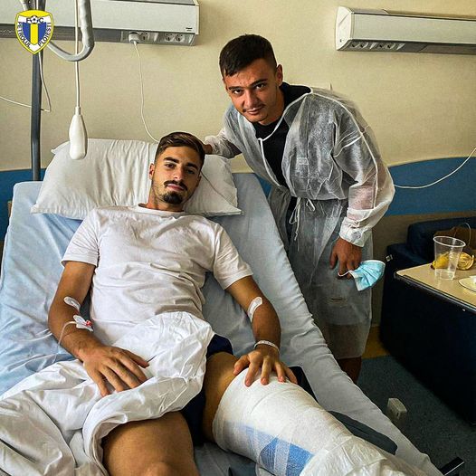 Superliga: Valentin Ţicu l-a vizitat pe spital pe Dragoş Iancu -  Încă o dată îi cer scuze lui Dragoş, familiei lui, dar şi cluburilor Hermannstadt şi Petrolul
