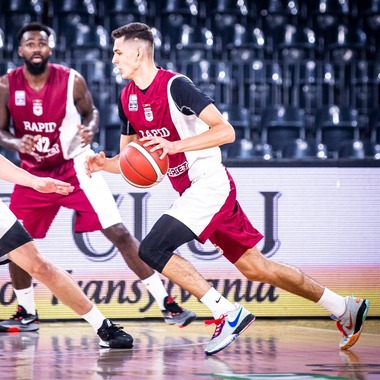 Baschet masculin: Rapid Bucureşti - Rabotnicki Skopje, scor 87-57, în preliminariile FIBA Europe Cup