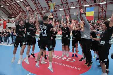 Handbal masculin: Dinamo Bucureşti rămâne neînvinsă în Liga Naţională şi după derby-ul cu Steaua Bucureşti