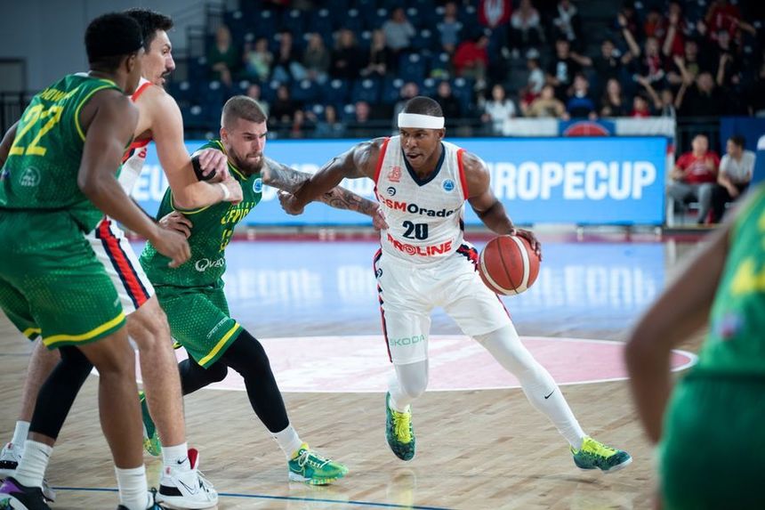 Baschet masculin: Kataja Basket - CSM Oradea, scor 73-87, în grupa J a FIBA Europe Cup