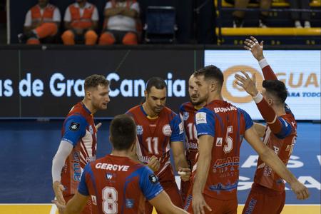 Volei masculin: Guaguas Las Palmas, victorie cu Mladost Zagreb şi ajută Arcada Galaţi să se califice în turul II al Ligii Campionilor
