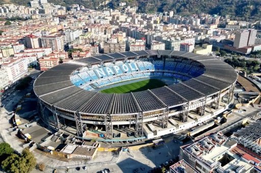 Cadavru găsit într-o parcare abandonată de sub stadionul Maradona, noaptea trecută. Bărbatul ar fi încercat să intre fără bilet la meci