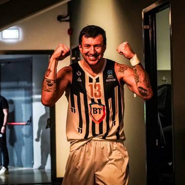 Baschet masculin, EuroCup: U BT Cluj, a patra victorie în grupa B, în deplasare cu Aris Salonic