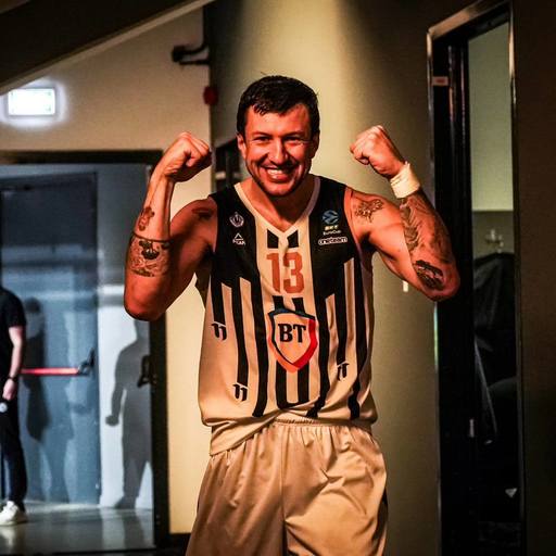 Baschet masculin, EuroCup: U BT Cluj, a patra victorie în grupa B, în deplasare cu Aris Salonic
