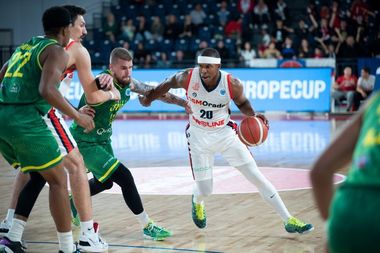 Baschet masculin: Patrioti Levice - CSM Oradea, scor 65-82, în grupa J a FIBA Europe Cup
