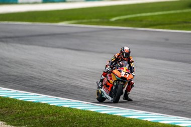Moto2: Marea speranţă Pedro Acosta a câştigat titlul de campion mondial