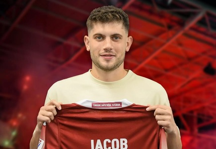 FC Rapid anunţă prelungirea contractului lui Paul Iacob