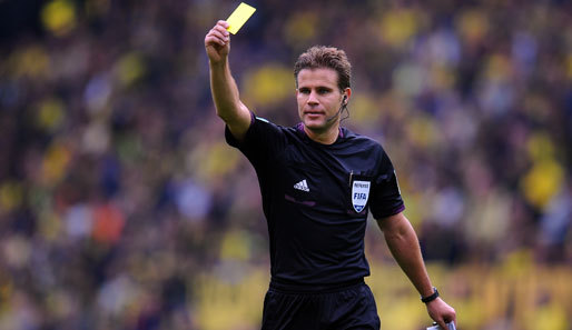 Arbitrul german Felix Brych a suferit o accidentare serioasă la un meci din campionatul Germaniei