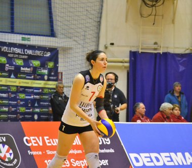 Volei feminin: Jucătoarea Lora Kitipova revine la campioana Volei Alba Blaj