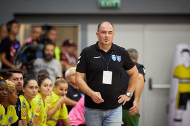 Handbal feminin: Antrenorul Alin Bondar, de la Corona Braşov, demis. Aurelia Brădeanu, în echipa care asigură interimatul