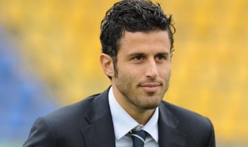 Fabio Grosso va fi demis de la Olympique Lyon, anunţă presa franceză