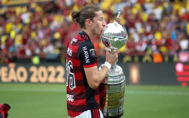 Fostul internaţional brazilian Filipe Luis îşi încheie cariera de fotbalist - VIDEO