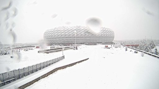 Ninsori în Bavaria: Meciul Bayern - Union Berlin a fost amânat / Probleme şi cu transportul feroviar şi aerian