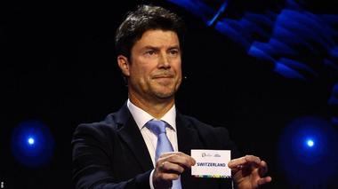 Anchetă a UEFA după ce zgomote ca din filme XXX au perturbat tragerea la sorţi pentru Euro
