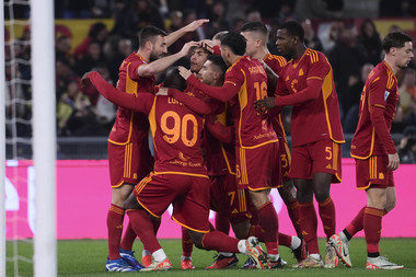 Serie A: Cu doi eliminaţi, AS Roma a remizat cu Fiorentina / Eşec pentru Genoa