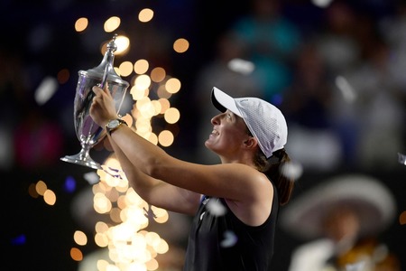 Iga Swiatek a fost desemnată jucătoarea anului de către WTA pentru doua oară consecutiv