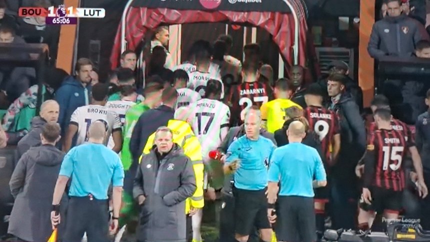 UPDATE - Premier League: Meciul Bournemouth - Luton, suspendat după ce căpitanul oaspeţilor s-a prăbuşit pe teren / Luton Town îi linişteşte pe fani: Tom Lockyer a suferit un stop cardiac şi este în stare stabilă - VIDEO
