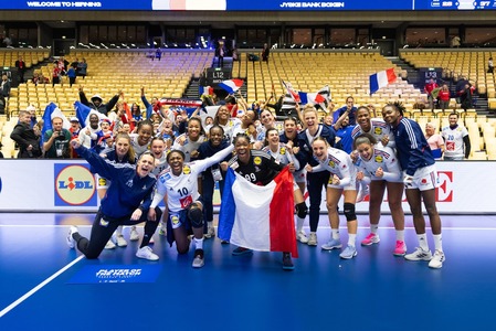 Handbal feminin: Campioana olimpică Franţa câştigă şi titlul mondial, în faţa deţinătoarei trofeului, Norvegia
