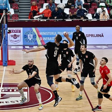 Volei masculin: Dinamo Bucureşti, victorie cu Levski Sofia, dar ratează sferturile Challenge Cup