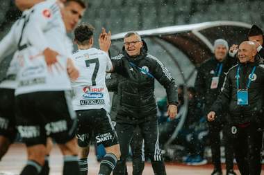 Universitatea Cluj, după eşecul usturător cu CFR Cluj: Ioan Ovidiu Sabău beneficiază de susţinerea clubului, a conducerii şi a suporterilor