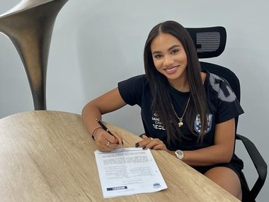 Handbal feminin: Elizabeth Omoregie şi-a prelungit contractul CSM Bucureşti