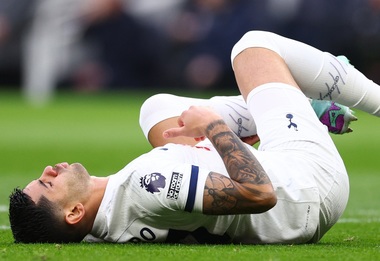 Tottenham: Cristian Romero, indisponibil cel puţin o lună