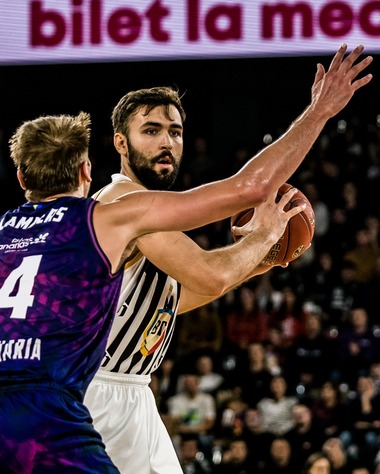 Baschet masculin: Campioana U BT Cluj, victorie cu CSM Tg. Jiu şi încheie 2023 lider neînvins în Liga Naţională