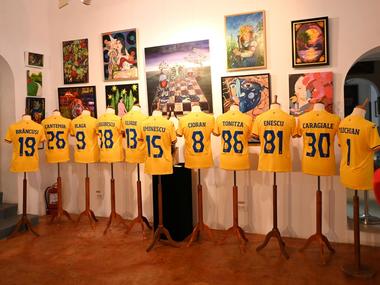 Expoziţia “Naţionala Culturii”, o serie de tricouri din colecţia „Euro 2024”, cu numele unor însemnaţi oameni de cultură, lansată de Ziua Culturii Naţionale