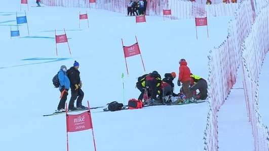 UPDATE - Schi: Slovaca Petra Vlhova a căzut la slalomul uriaş de la Jasna şi a fost evacuată pe targă