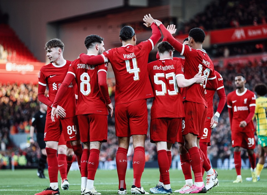 Liverpool în optimile de finală ale Cupei Angliei, după o victorie zdrobitoare în meciul cu Norwich City, scor 5-2