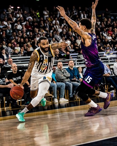 Baschet masculin: U BT Cluj, victorie de prestigiu în deplasare şi în prelungiri cu deţinătoarea BKT EuroCup, Gran Canaria