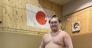 Japonia: Hakuho, cel mai mare campion de sumo, implicat într-un caz de violenţă