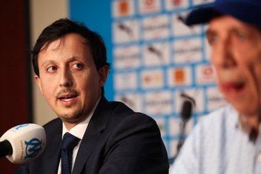 Franţa: Păcălit de un fals Pablo Longoria să îi dea 15.000 de euro. Bărbatul este în continuare convins că l-a înşelat preşedintele Olympique Marseille