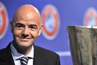 Gianni Infantino nu este de acord cu implementarea cartonaşului albastru în fotbal