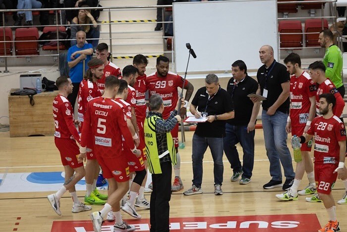 Handbal masculin: Dinamo Bucureşti, înfrângere cu Sporting CP în ultimul meci din grupa IV a European League