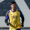 Revenit la antrenamente după şapte luni, portarul belgian Thibaut Courtois s-a accidentat din nou, dar la celălalt genunchi