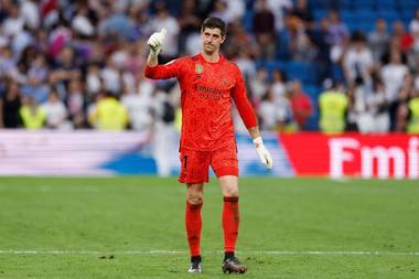 Courtois a fost operat cu succes la genunchi 