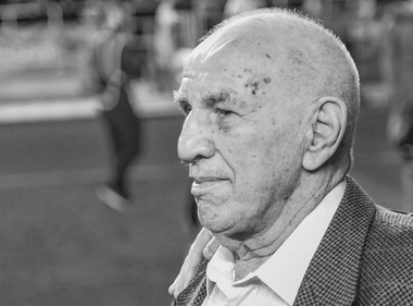 A încetat din viaţă Dumitru “Take” Macri, primul român nominalizat la “Balonul de Aur”