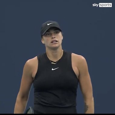 Arina Sabalenka, în turul trei la Miami Open, după ce a învins-o pe Paula Badosa. Ea a jucat la trei zile după decesul fostului ei iubit