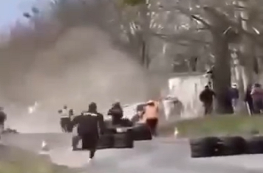 Tragedie la un raliu din Ungaria: Patru oameni au murit şi cel puţin şapte au fost răniţi după ce o maşină a intrat într-un grup de spectatori - VIDEO