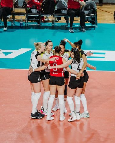 Volei feminin: Rapid Bucureşti – Volei Alba Blaj, scor 0-3, în semifinalele Diviziei A