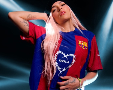 FC Barcelona, cu logoul cântăreţei Karol G pe tricouri la El Clasico