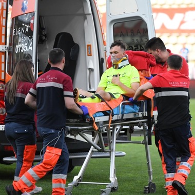 Starea jucătorului Luca Mihai de la Poli Iaşi, accidentat grav în meciul cu Dinamo, este una stabilă. Fotbalistul încă este confuz şi prezintă somnolenţă
