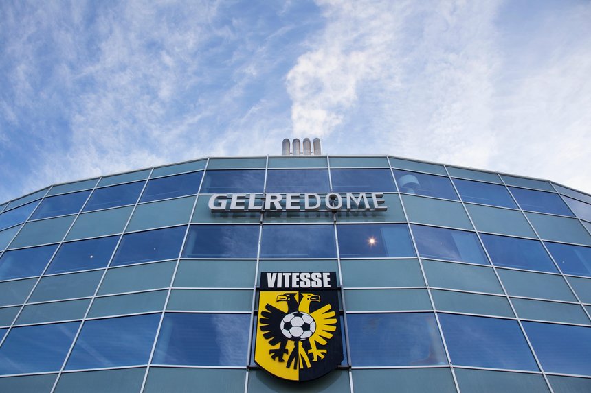 Clubul Vitesse, depunctat şi retrogradat în liga secundă olandeză, în contextul unei anchete privind legăturile cu Abramovici
