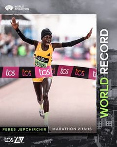 Maratonul de la Londra: victorie pentru Peres Jepchirchir, campioană olimpică în exerciţiu. Ea a stabilit şi record mondial